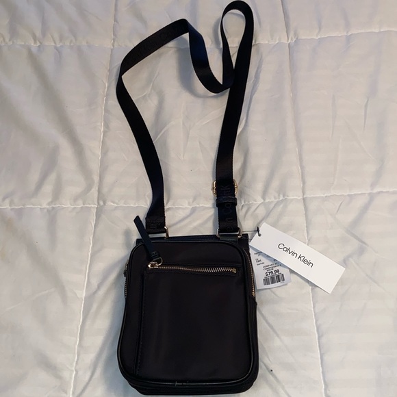 Calvin Klein crossbody never used - Picture 3 of 4